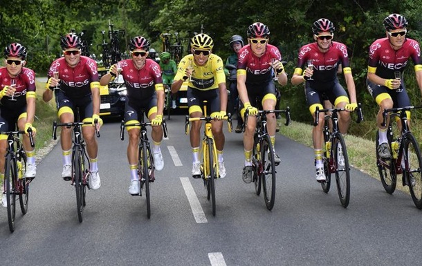Велотурнір Tour de France перенесли через пандемію COVID-19 - ЗМІ