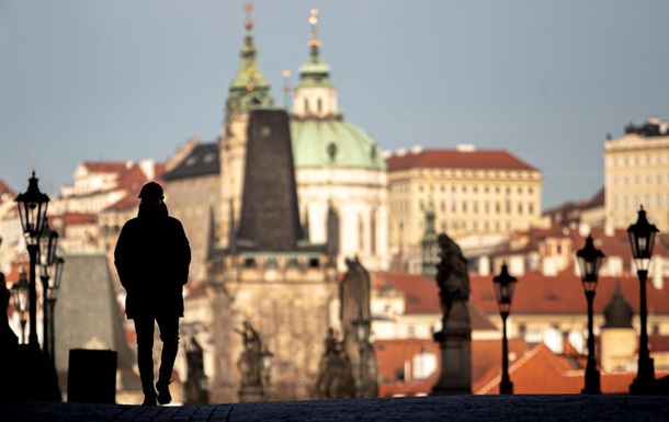 Чехия будет снимать карантин в пять этапов
