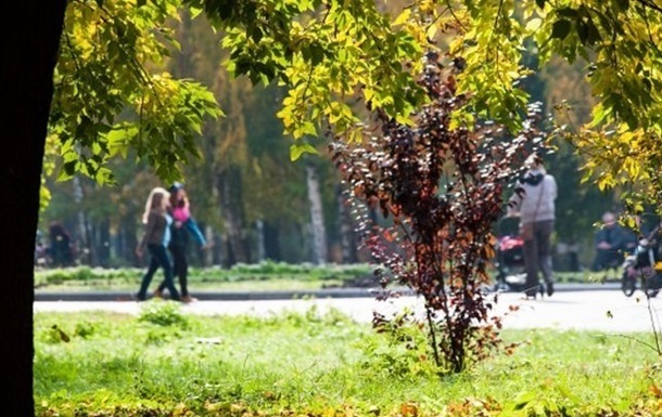 Польща знімає заборону на прогулянки в парках
