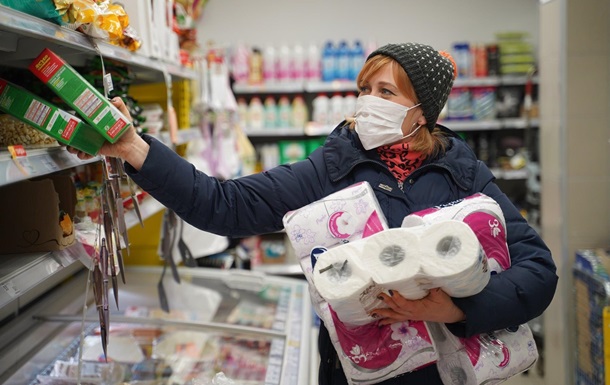 Женщина сдала полиции чихавшего без маски в магазине покупателя