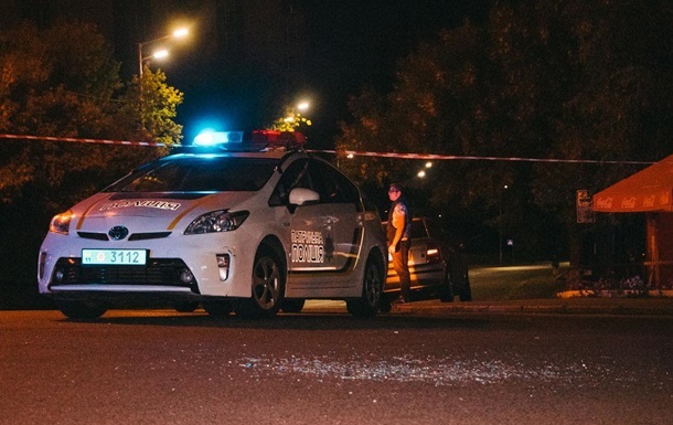У Львові обстріляли автомобіль волонтера