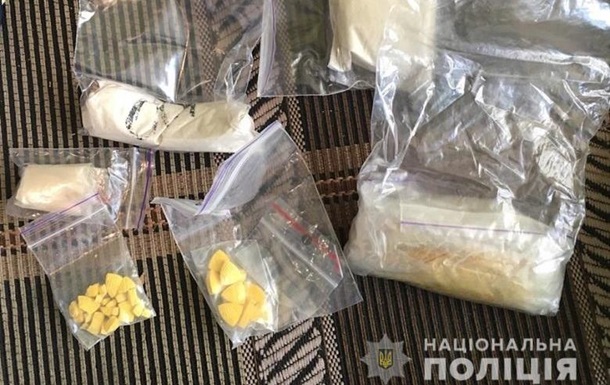В Киеве банда продавала кокаин и экстази через Telegram