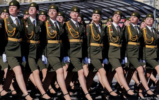 У Мінську провели військовий парад попри епідемію коронавірусу