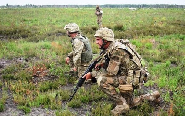 На Донбассе ранен украинский военнослужащий