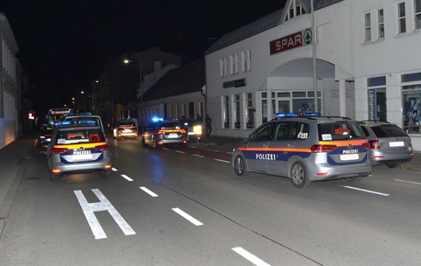 В Австрії чоловік поранив ножем п ятьох осіб на вулиці
