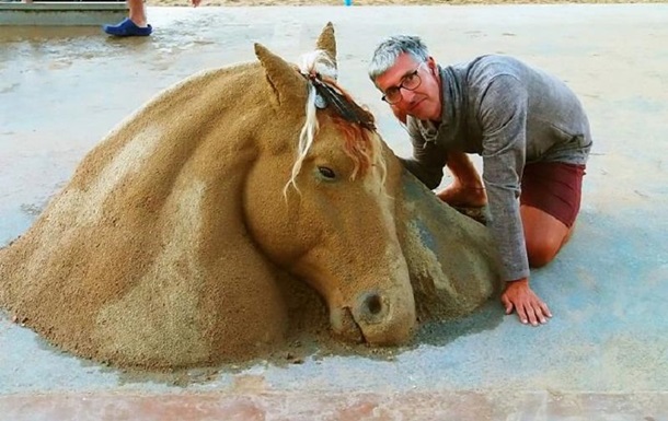 Мужчина создает из песка реалистичные скульптуры: фото