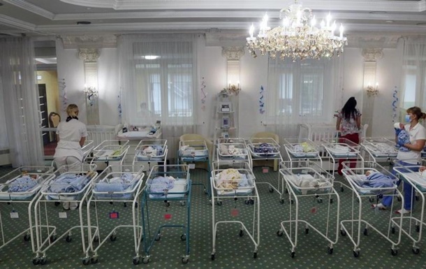 Хаос на ринку сурогатного материнства в Україні 