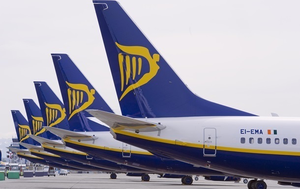 Ryanair вдвое сократит полеты из Украины 