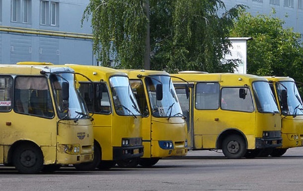 На Рівненщині продовжили заборону на роботу громадського транспорту