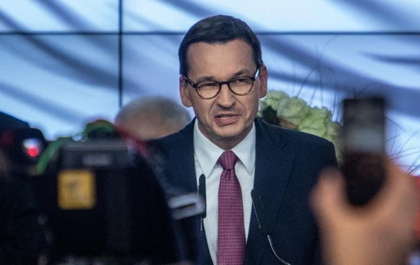 Уряд Польщі наполягає на проведенні президентських виборів у червні