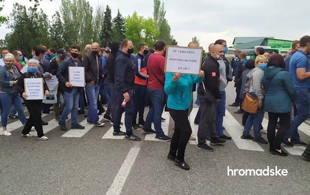 На Донеччині гірники мітингували через простій шахти ДТЕК