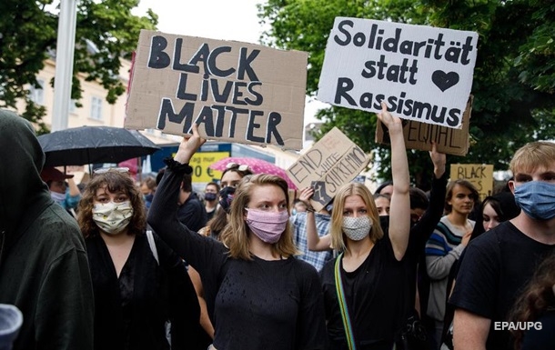 В Вене 50 тысяч человек протестовали в поддержку акций BLM в США