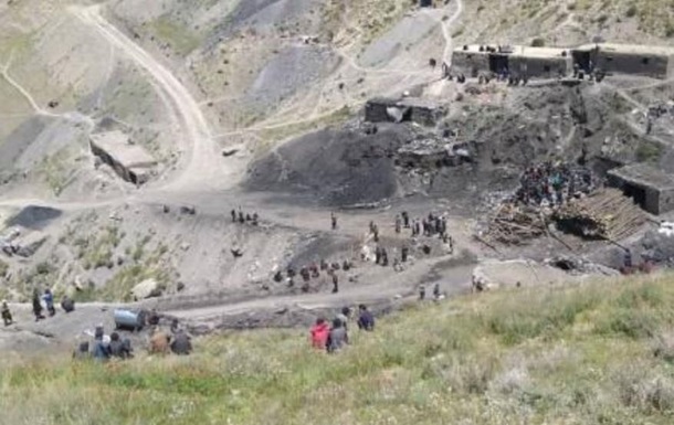 Аварія на шахті в Афганістані: понад 80 жертв