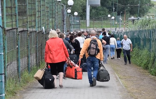 На кордоні з Польщею черги до 400 осіб