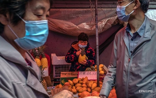 На ринку в Пекіні виявили десятки носіїв коронавірусу