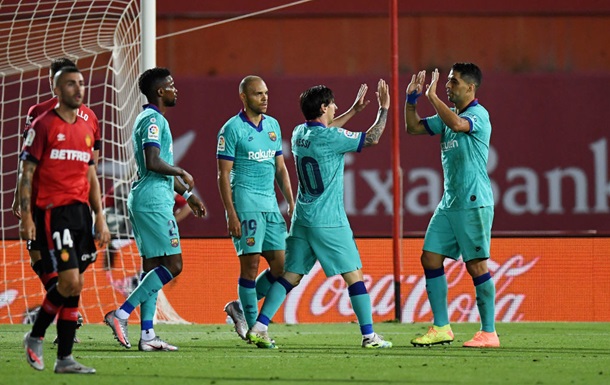 Барселона разгромила Мальорку в первом матче после возобновления Ла Лиги