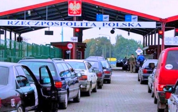 МОЗ заявило про скасування самоізоляції після повернення з Польщі