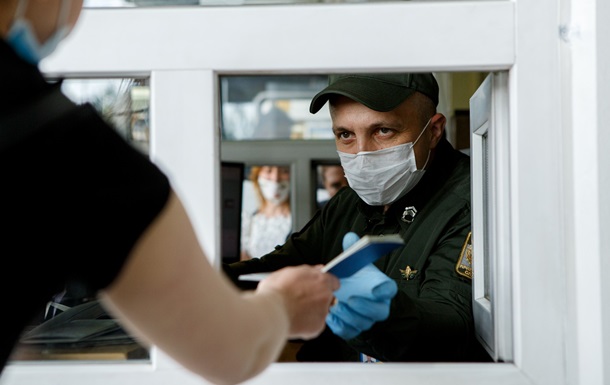 Іноземцям відкрили в їзд в Україну