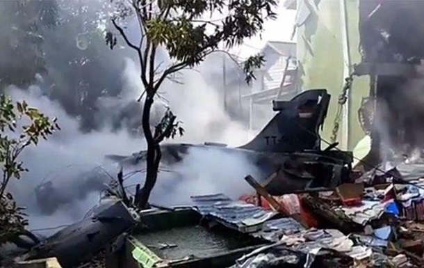 В Індонезії розбився винищувач ВПС