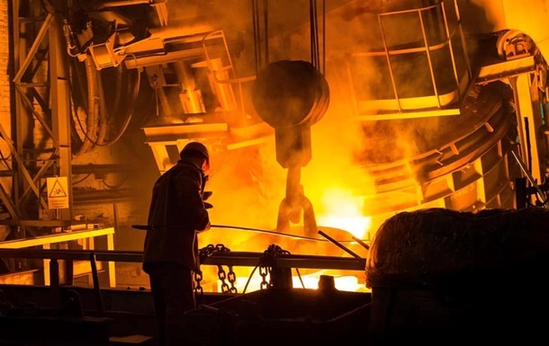 Падіння промисловості України почало сповільнюватися