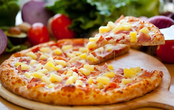 Гавайську піцу запропонували заборонити через колоніальний гніт