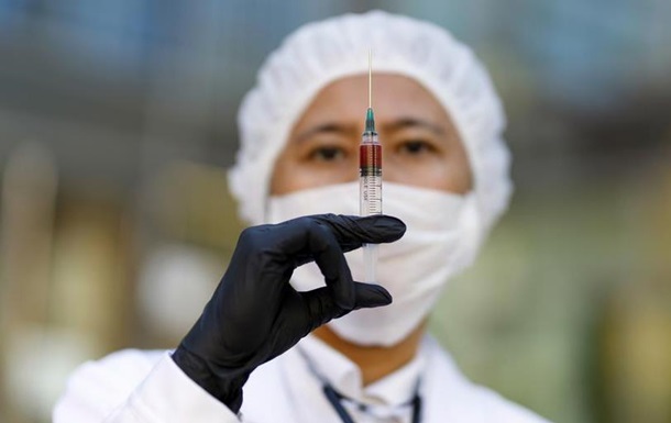 Гонитва за вакциною від коронавірусу: США проти Китаю
