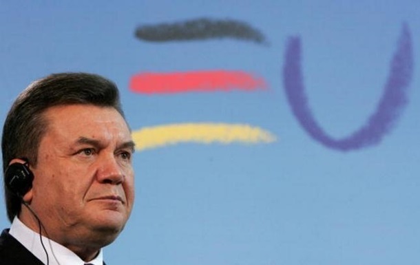 У Януковича заперечують підозру в зраді