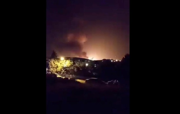 Біля військової бази в Ірані прогримів вибух
