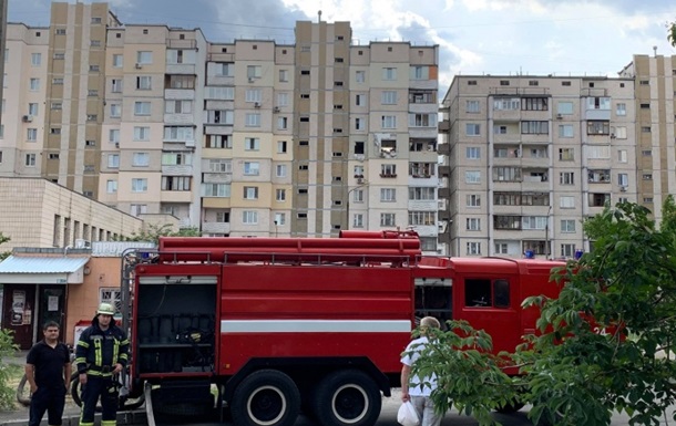 В Киеве пожар на той же улице, где взорвался дом