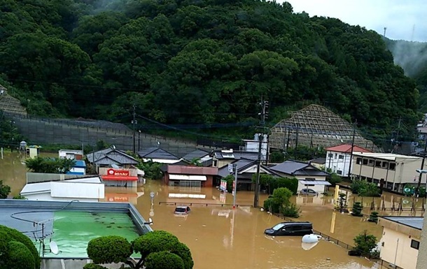 У Японії оголосили евакуацію через зливи