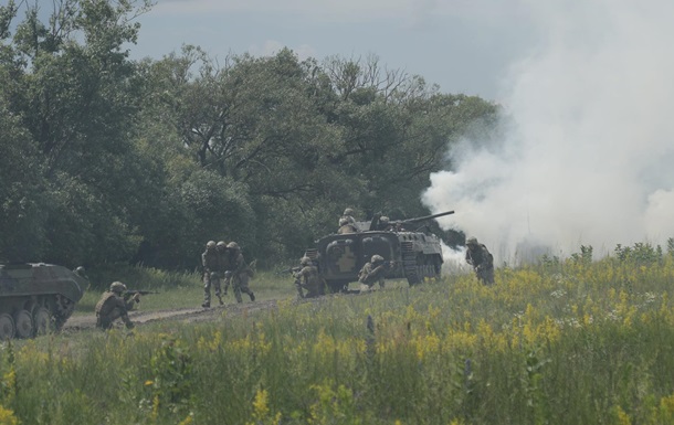 На Донбасі під час мінометного обстрілу поранено бійця ЗСУ