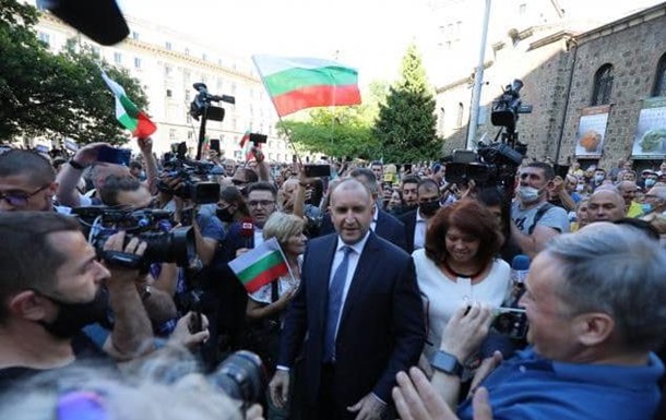 У Болгарії президент очолив антиурядовий протест