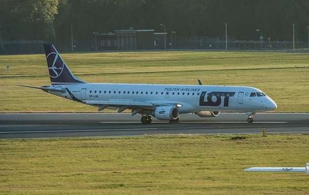 Авіакомпанією LOT відновилося авіасполучення між Україною і Польщею