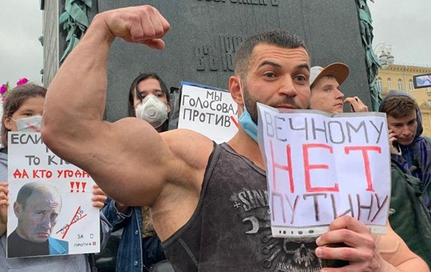 Протести у Петербурзі і Москві: майже 150 затриманих 