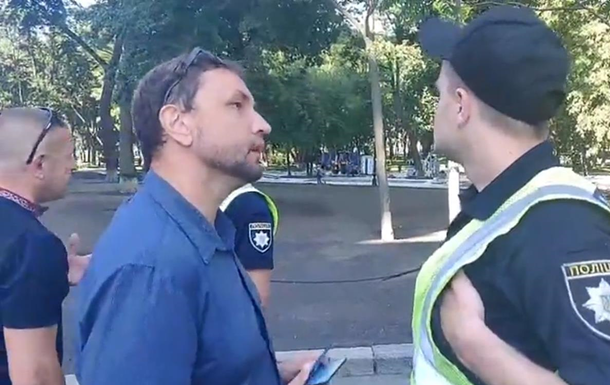 Опубліковано відео сутички В ятровича з поліцейським