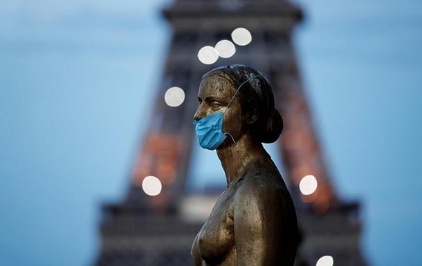 У Франції запроваджують жорсткіші правила щодо носіння масок