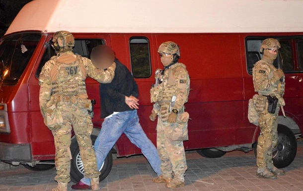 Луцького терориста звинувачують за чотирма статтями