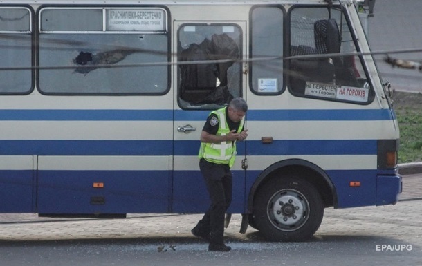 Заручниця луцького терориста розповіла про події в автобусі - ЗМІ 