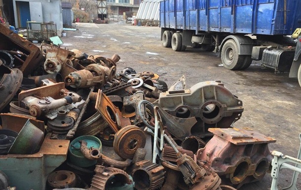 Главари донецких террористов узаконили вывоз металлолома за пределы “ДНР”