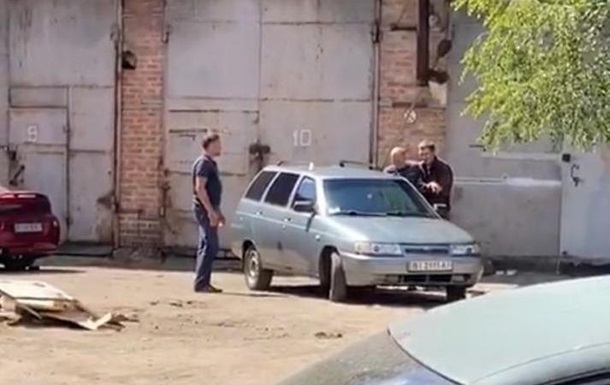 Полтавский захватчик отпустил заложника - СМИ