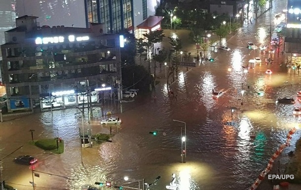 Из-за непогоды в Южной Корее погибли минимум пять человек