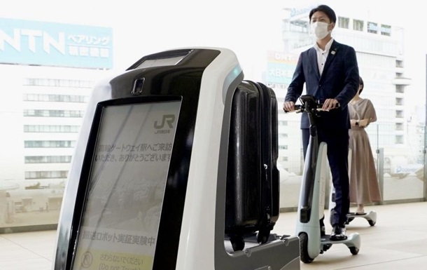 У Токіо створили роботів-дезінфекторів на вокзали