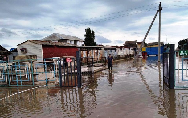 На курорті Кирилівка затопило понад 10 баз