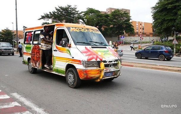 У Малі самоскид розчавив мікроавтобус: 22 жертви