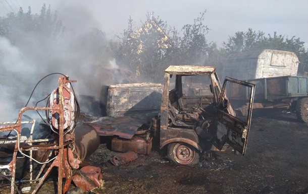 У Київській області згоріли дві тонни соломи і п ять авто