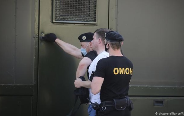 Правозахисники повідомляють про арешти затриманих у Мінську активістів