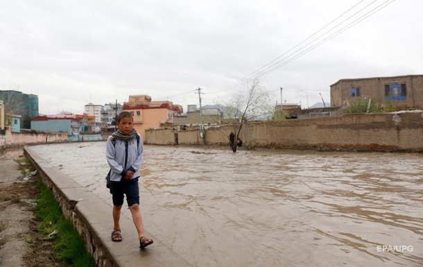 В Афганістані під час паводку потонули 15 дітей