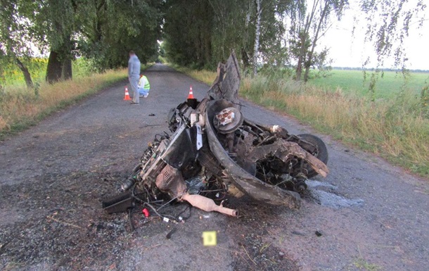 В смертельном ДТП на Черниговщине машину разорвало пополам