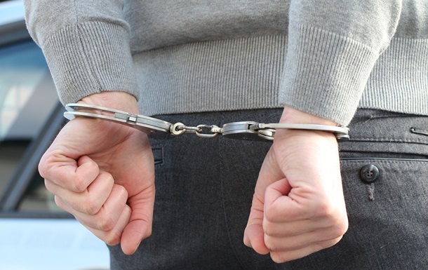Француза заарештували за 841 дзвінок у поліцію