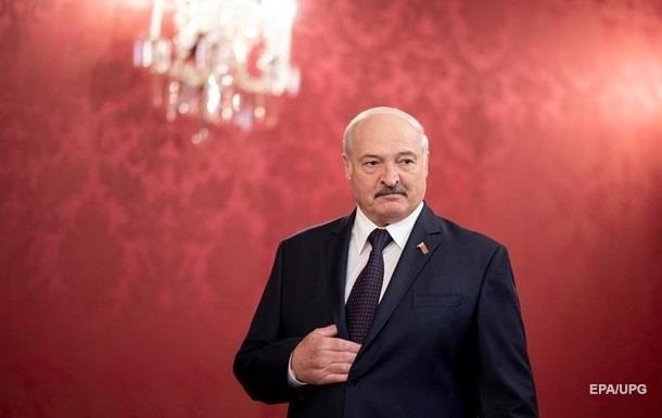 Лукашенко: З Білорусі РФ зі зброєю не зайде